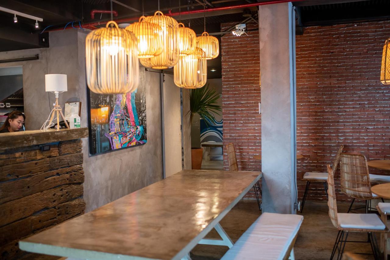 Abraham Manila - Located In Central Makati (Adults Only) Makati City Екстер'єр фото