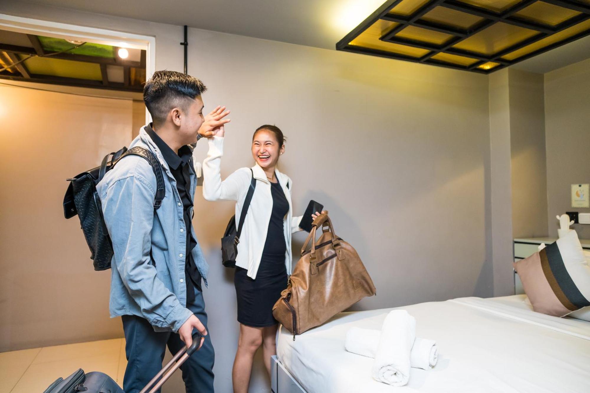 Abraham Manila - Located In Central Makati (Adults Only) Makati City Екстер'єр фото