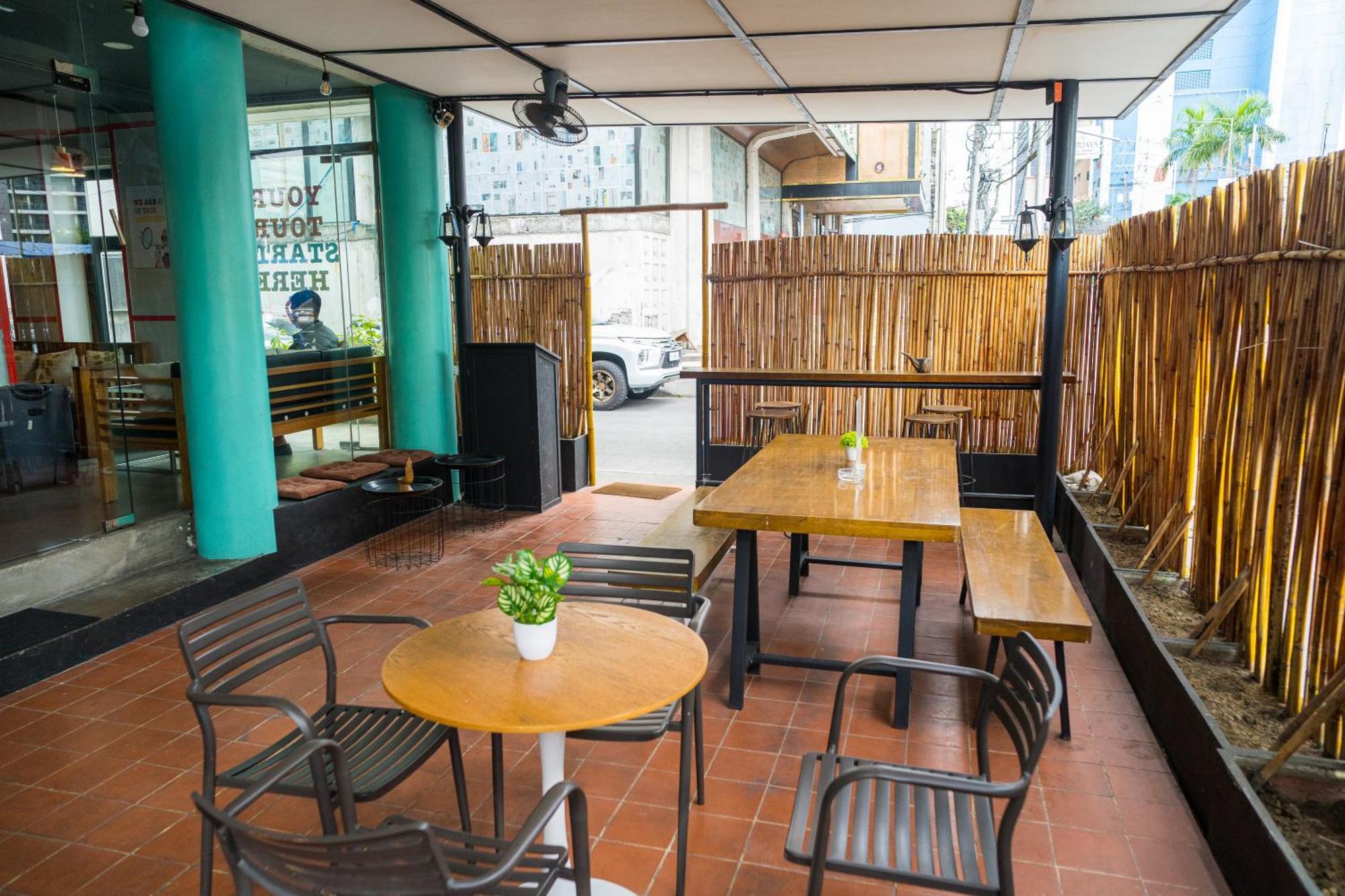 Abraham Manila - Located In Central Makati (Adults Only) Makati City Екстер'єр фото